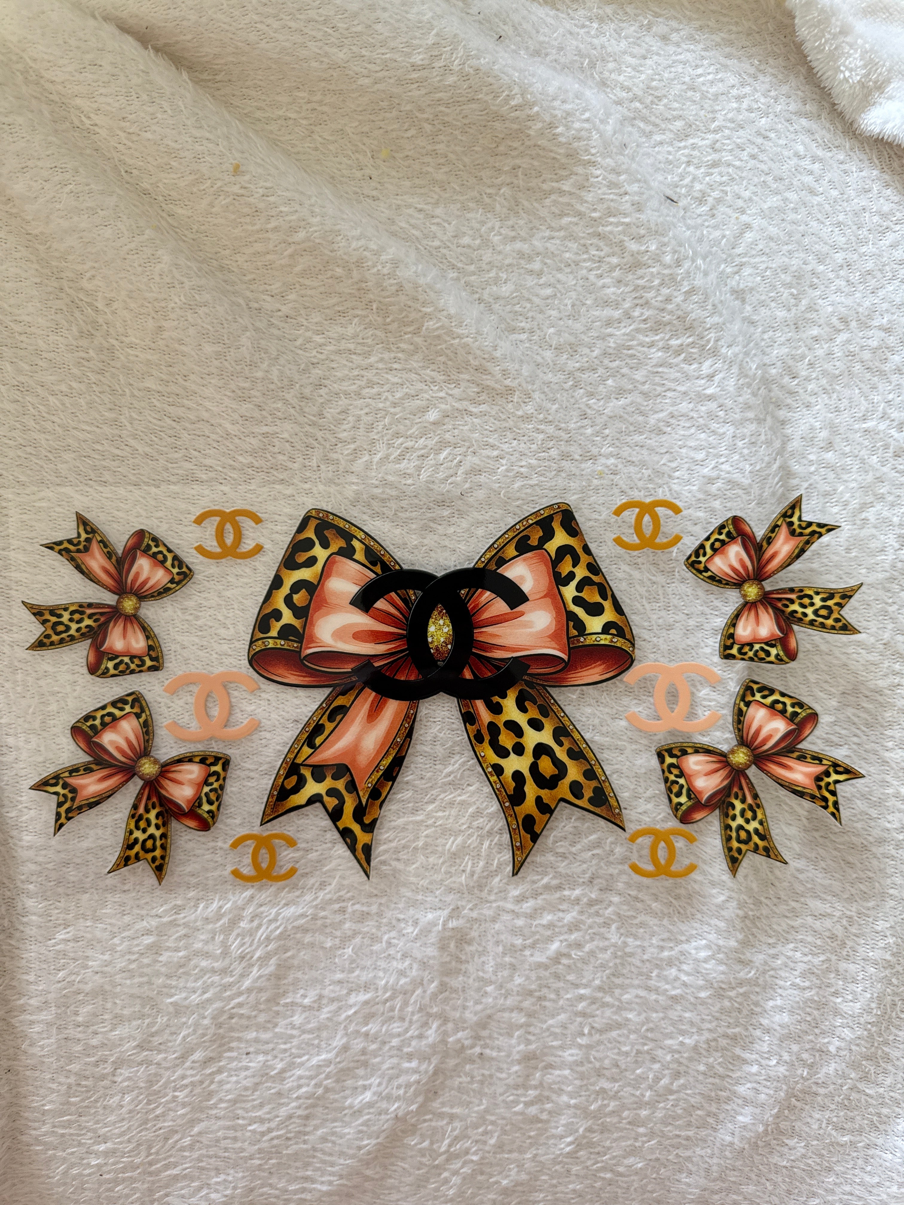 Chanel bow